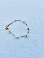 Classy Pearl Bracelet