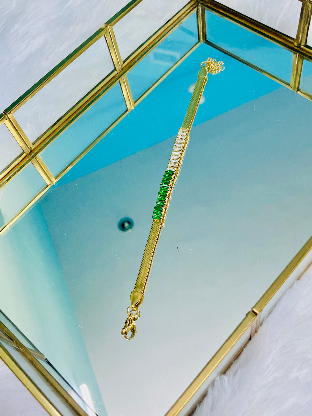 Luxury Emerald and Diamond Tennis Bracelet