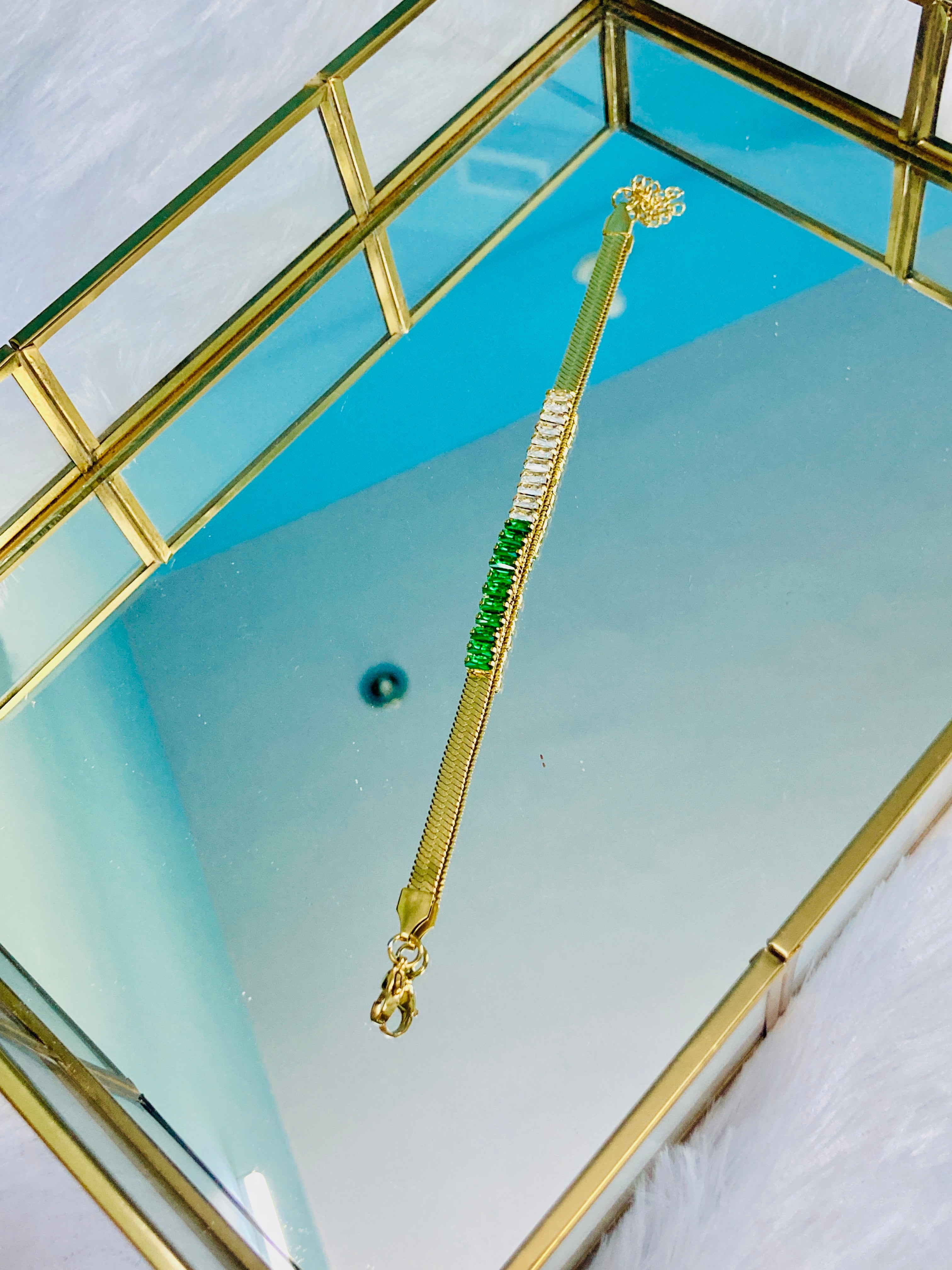 Luxury Emerald and Diamond Tennis Bracelet