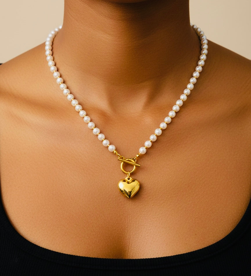 Classic heart pearls necklace