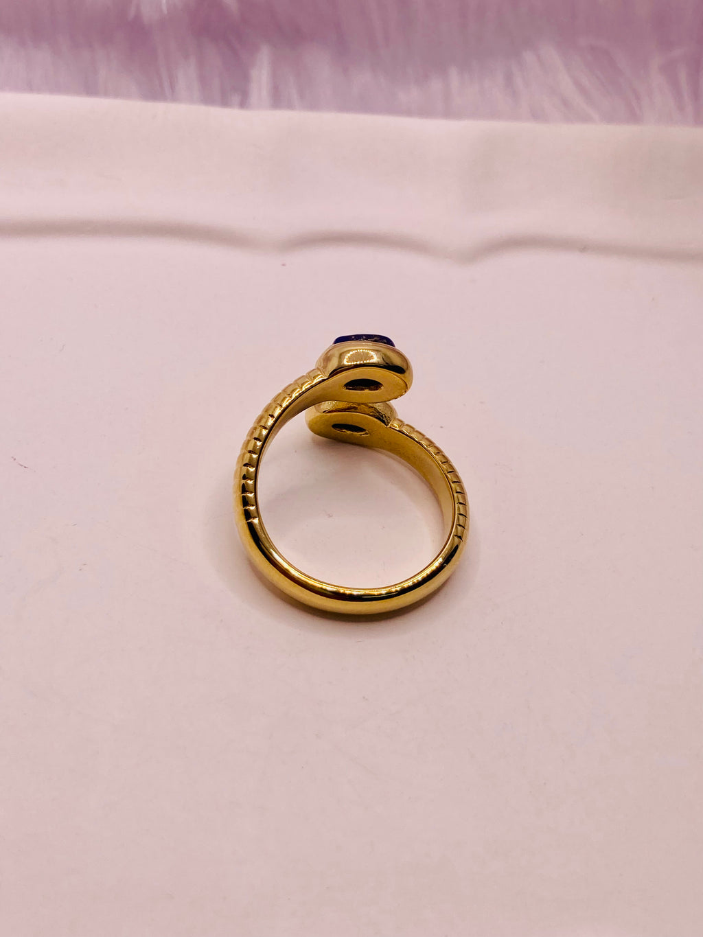 Blue luxury stone ring