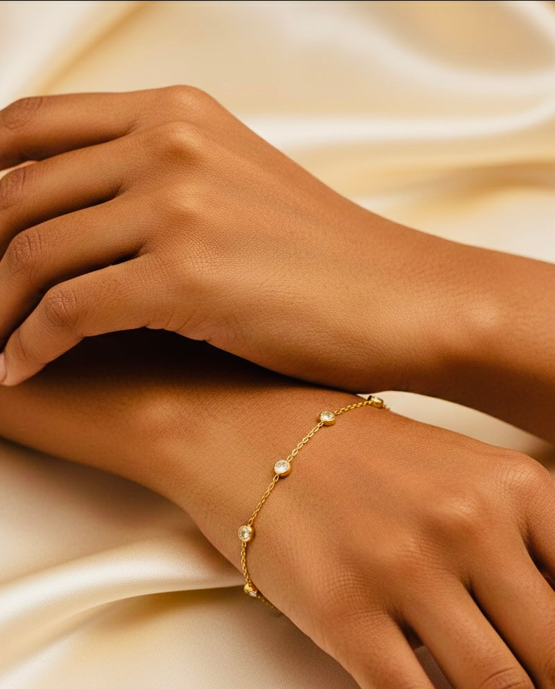 The Dewdrop Dainty Bracelet