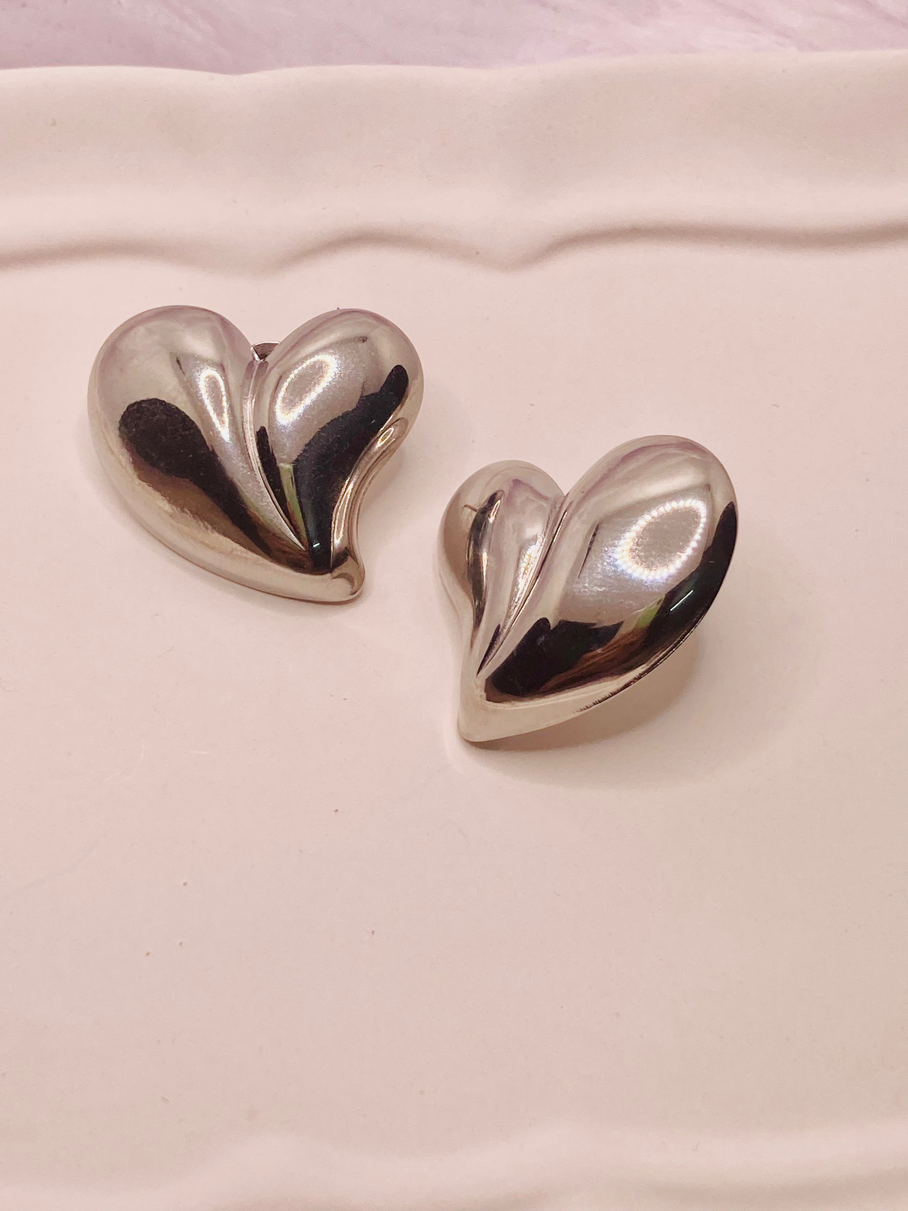 The Molten Heart studs