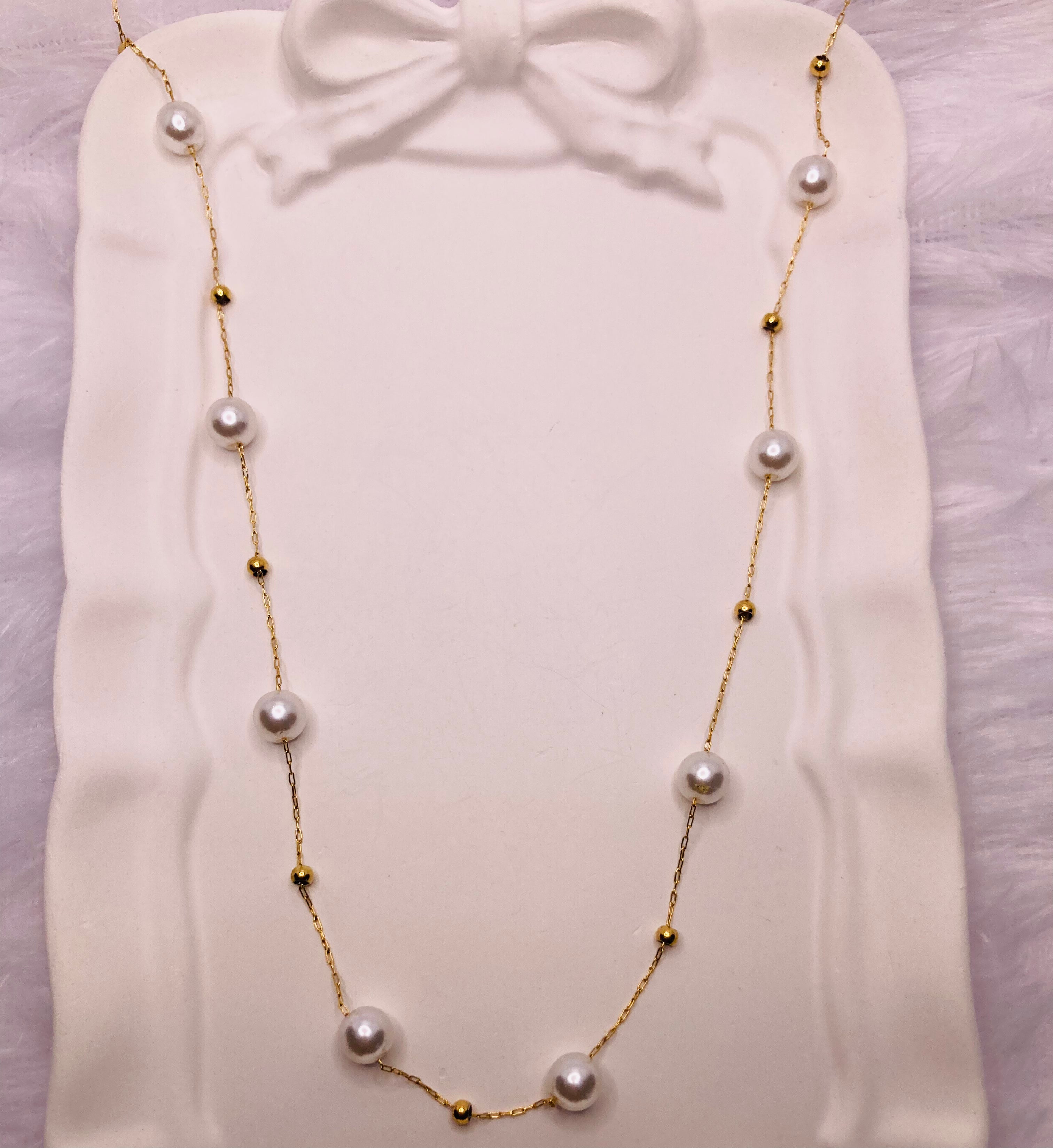 Classic Pearl Necklace