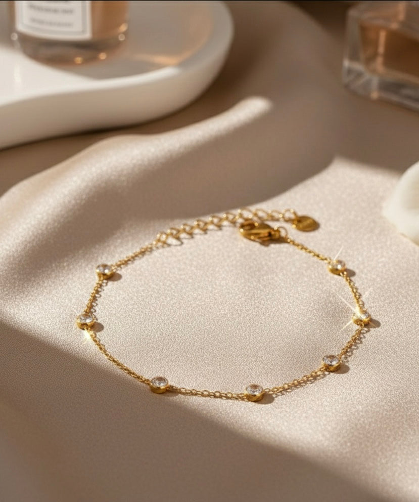The Dewdrop Dainty Bracelet