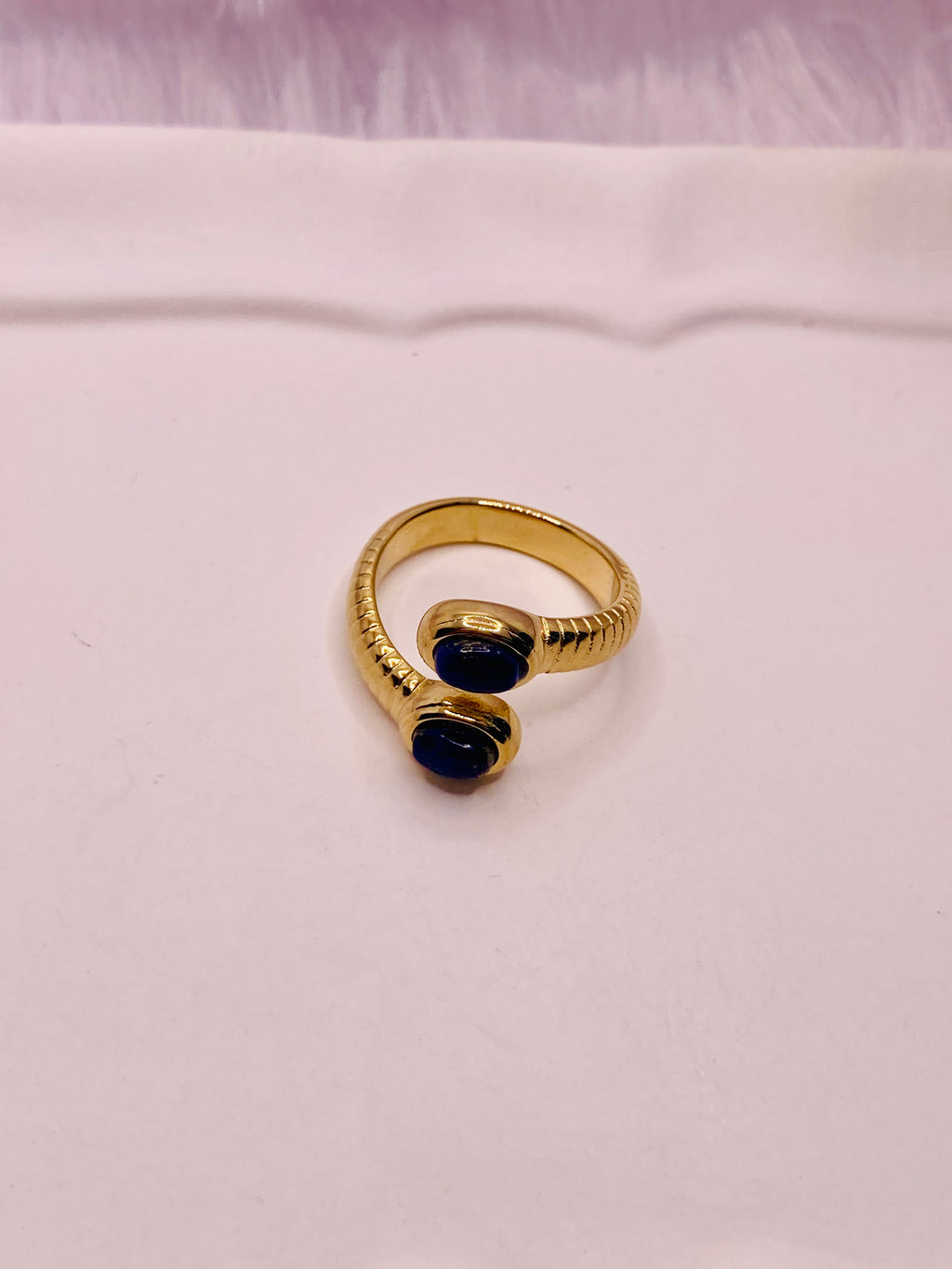 Blue luxury stone ring