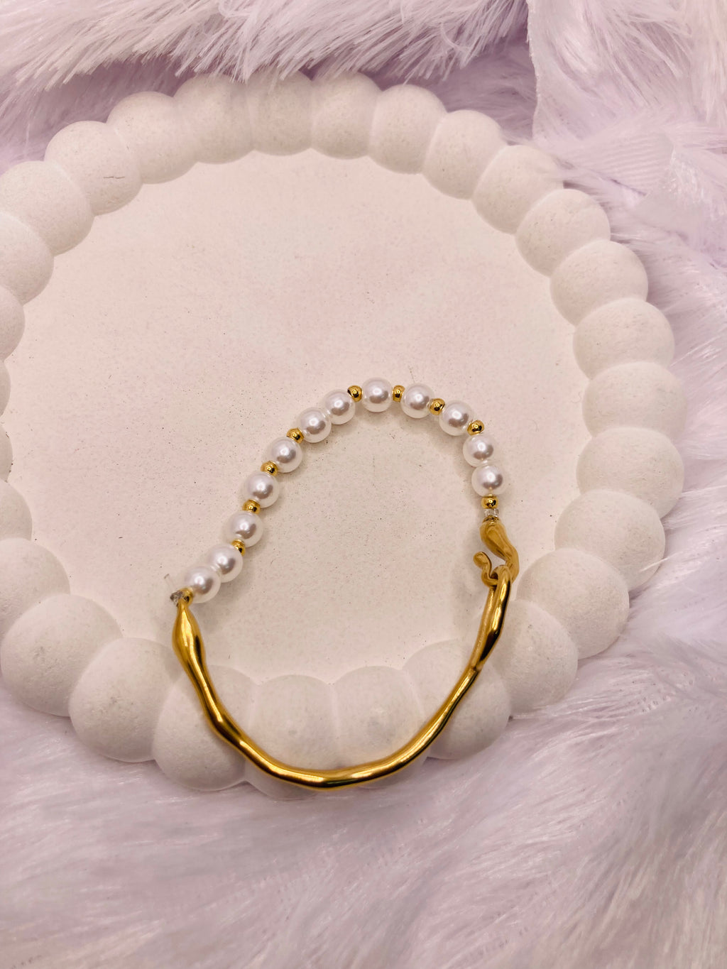 Gold and Pearl Bracelet