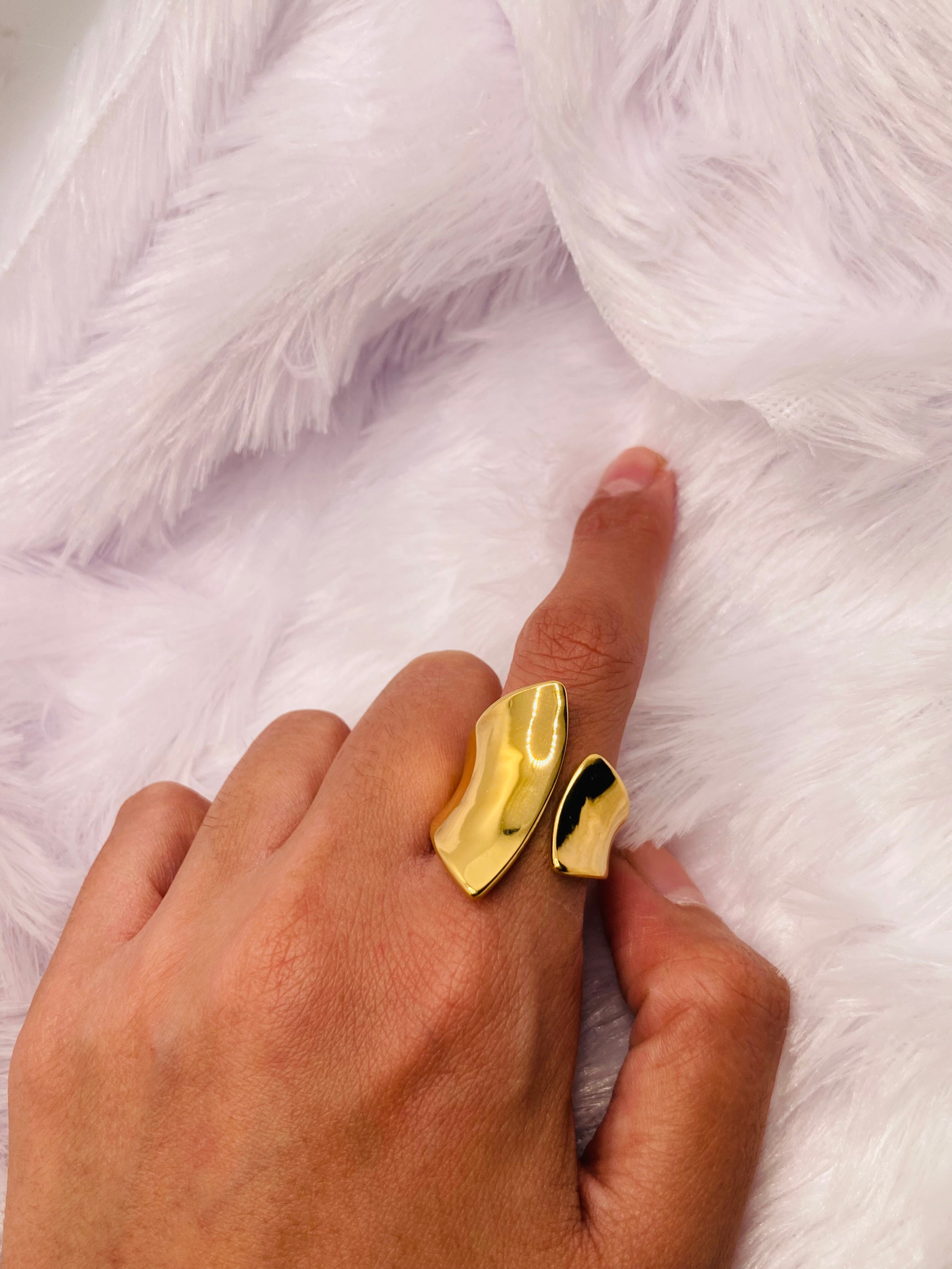 Exagerrated Big Party Wear Ring