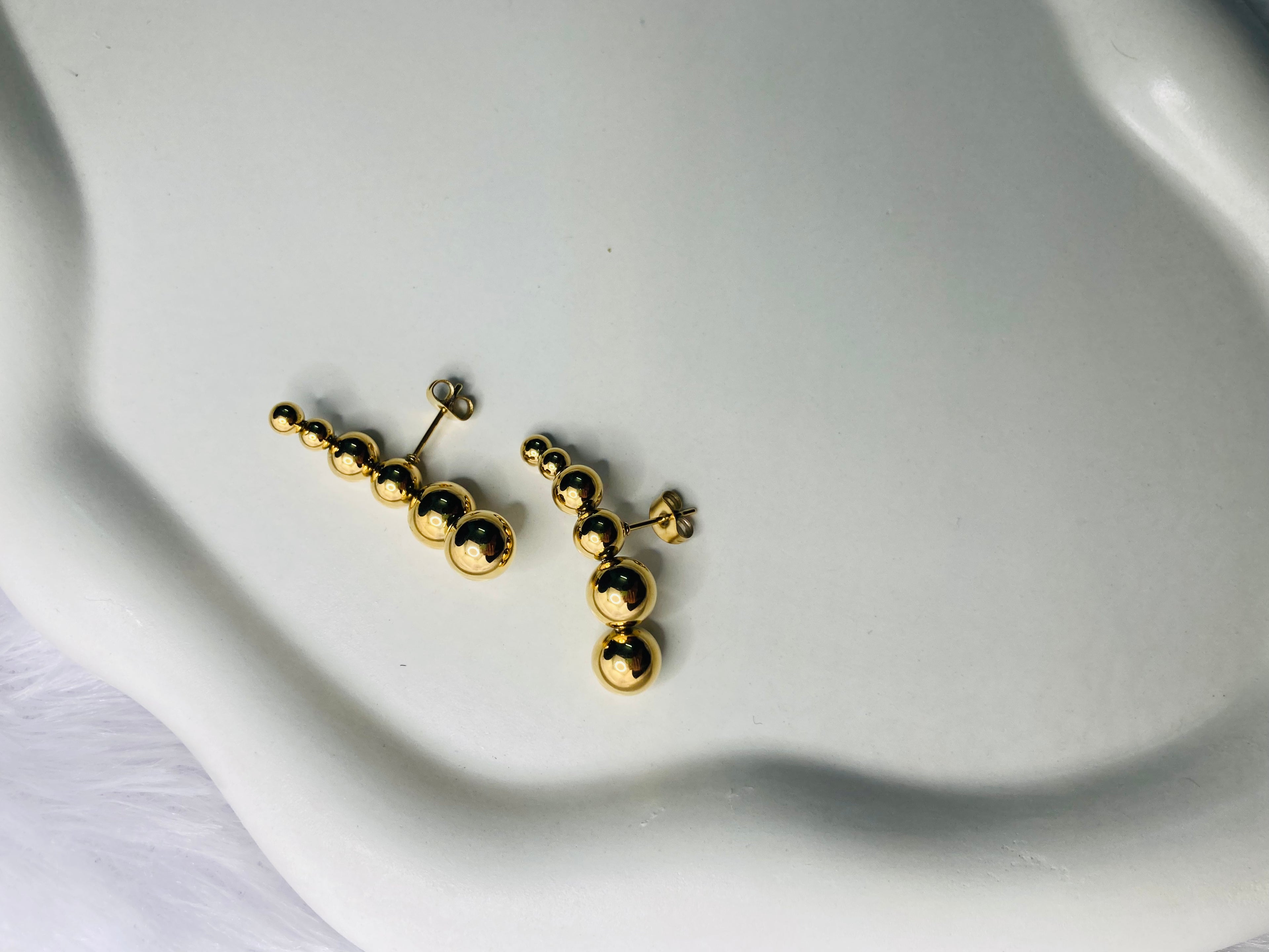 Round Beads Earrings