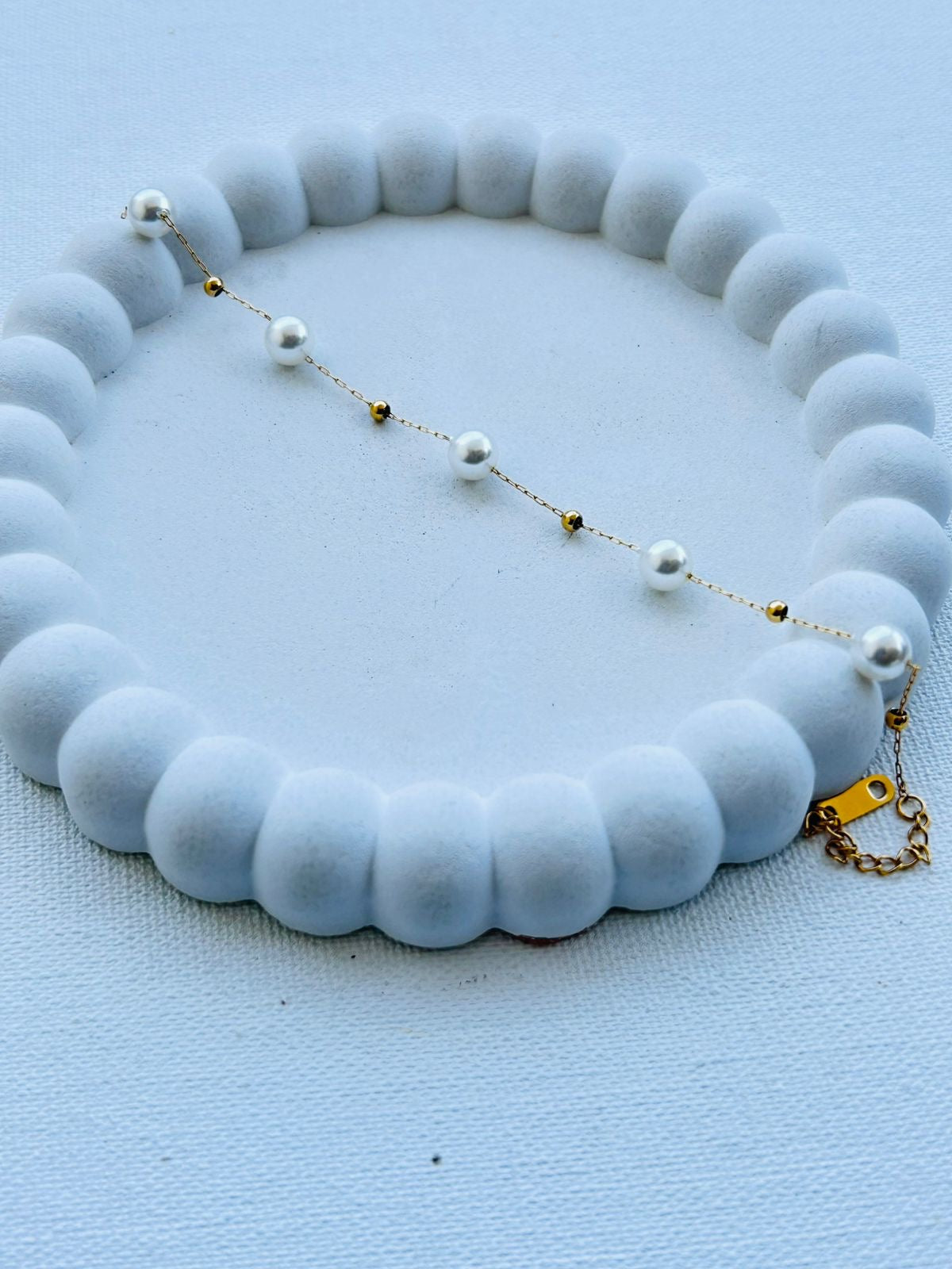 Classic Pearl Necklace